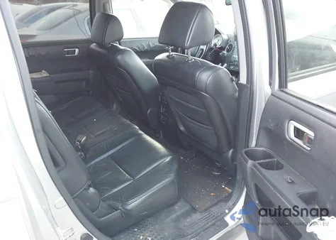 2010 Honda Pilot Touring z USA, uszkodzony, nr VIN 5FNYF3H95AB013688